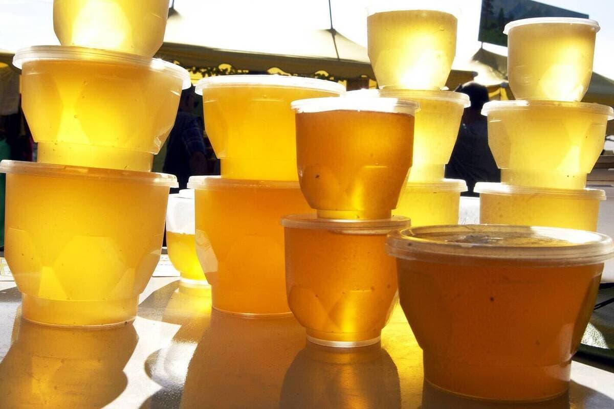 Молочная продукция и мед с октября подорожают: эксперты назвали причины