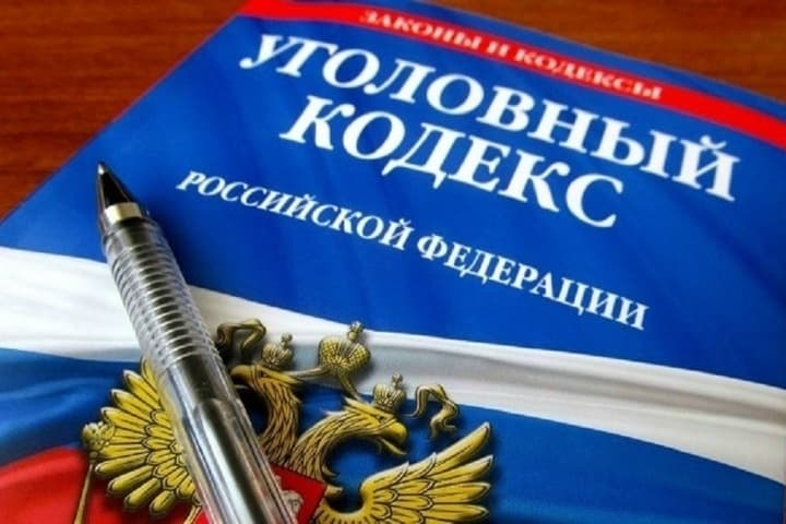 Попутчик в такси украл у нижегородки 50 тысяч через телефон