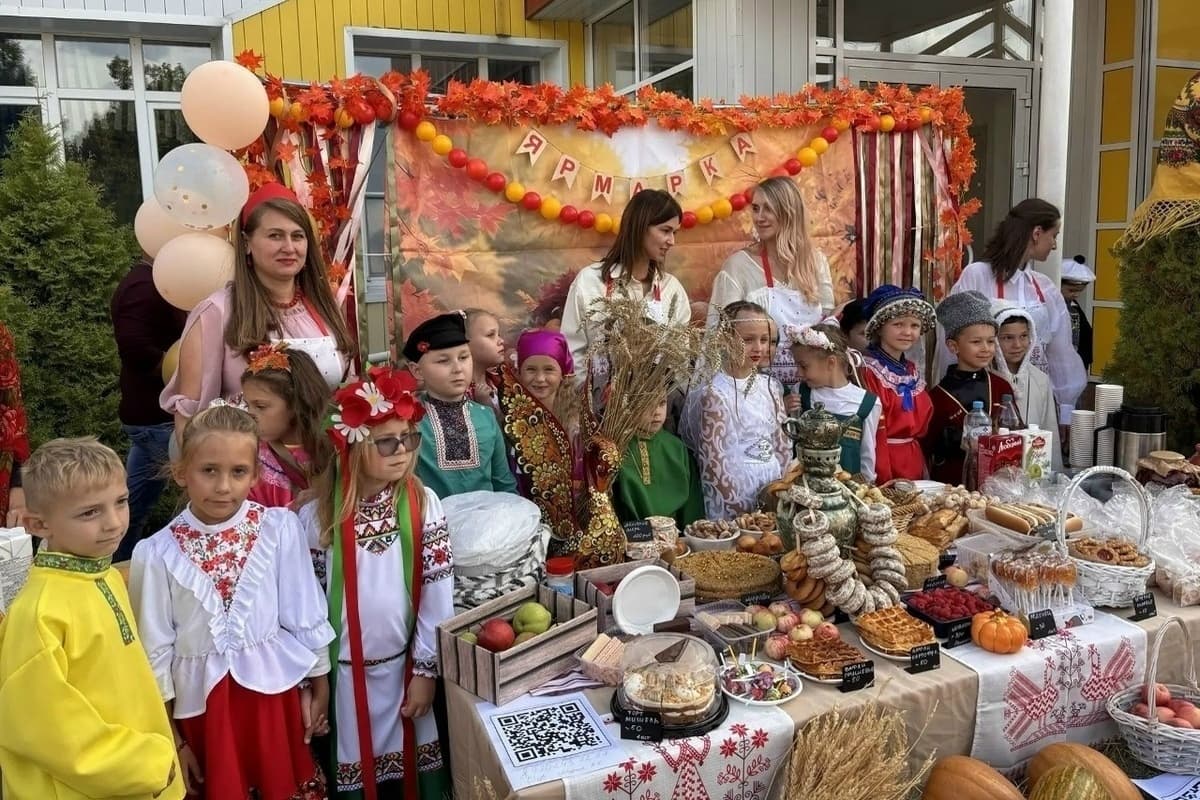 В начальной школе села Ленино организовали благотворительную ярмарку
