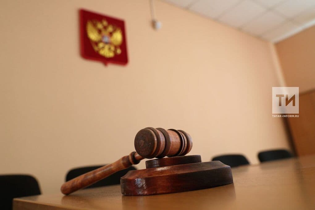 Суд Челнов арестовал отца и сына за взятку за военный билет