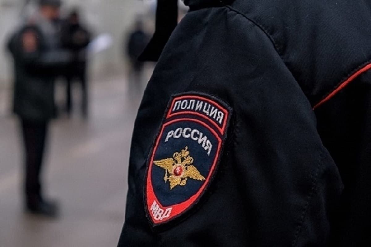 Волгоградские полицейские задержали пособника аферистов