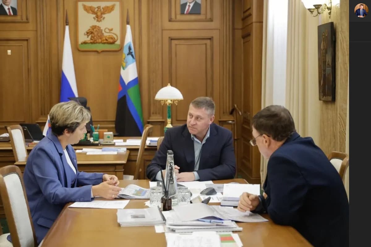 Шуваев обсудил перспективы развития мотоспорта в Белгородской области с главой Вейделевского округа