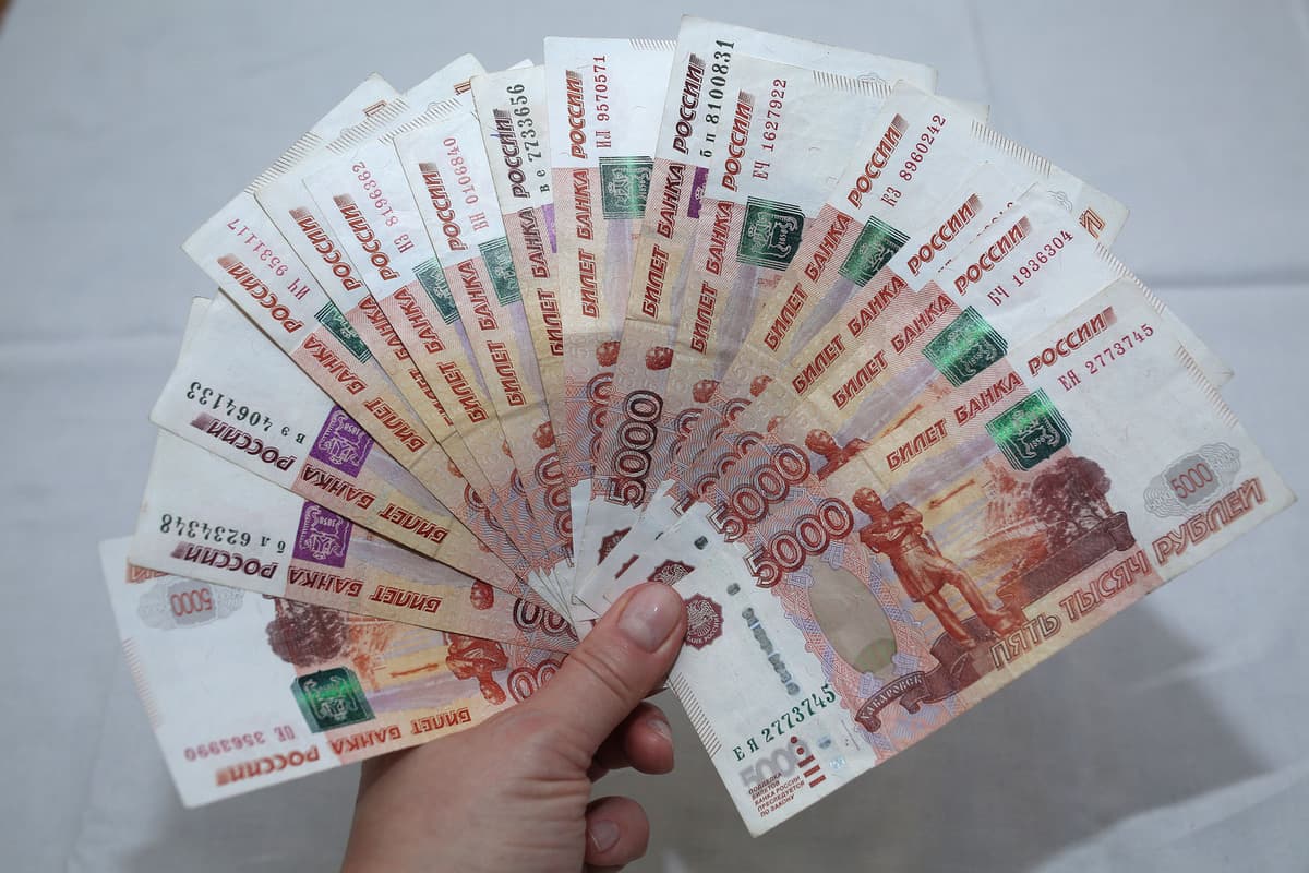 Стало известно, сколько получают неработающие пенсионеры в России