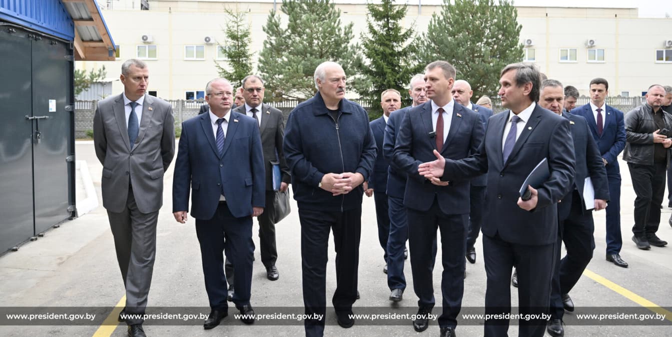 Лукашенко поставил напряженные задачи перед лесной отраслью