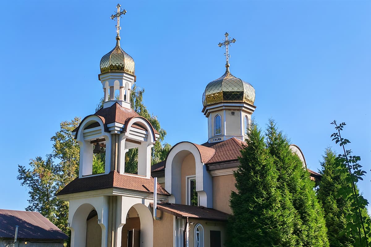 Храм Святителя Николая Чудотворца в Романовичах — истинный духовный причал и украшение Гомельского района