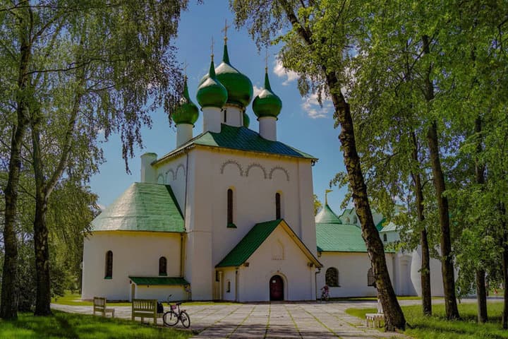 Священник объяснил тулякам, почему нательный крест не работает как амулет