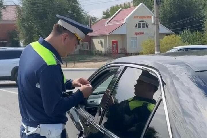 В Элисте провели рейд «Пристегни ребенка»
