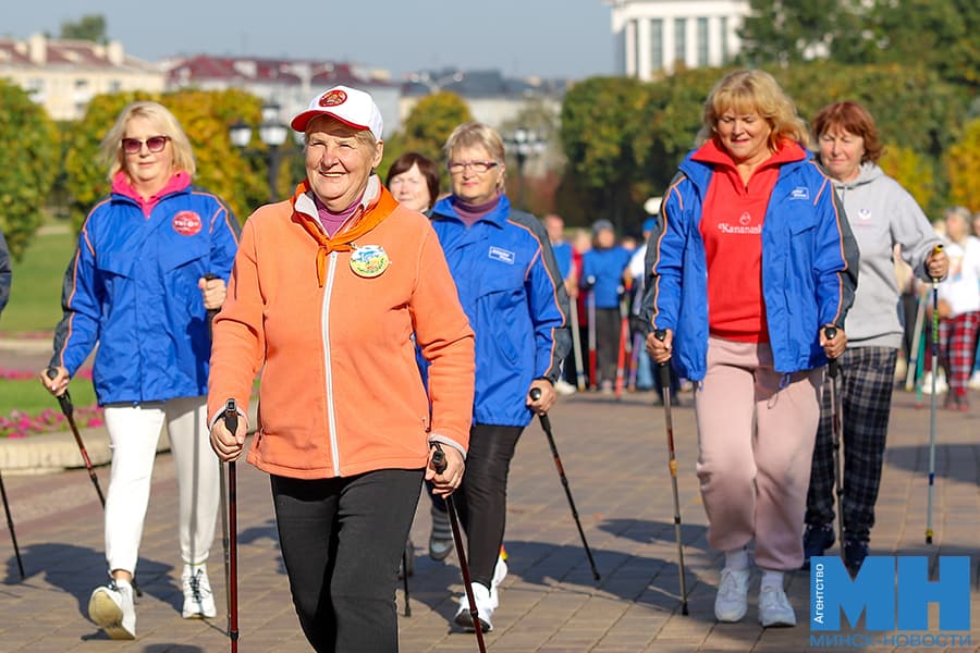 In Belarus, 32% of people aged 65+ play sports