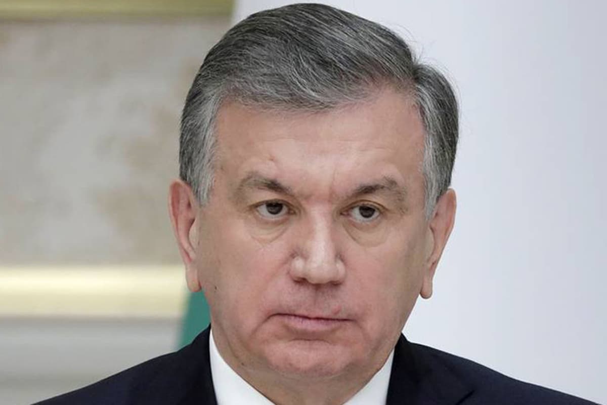 Мирзиёев подчеркнул значение промкооперации и прямых связей регионов Беларуси и Узбекистана