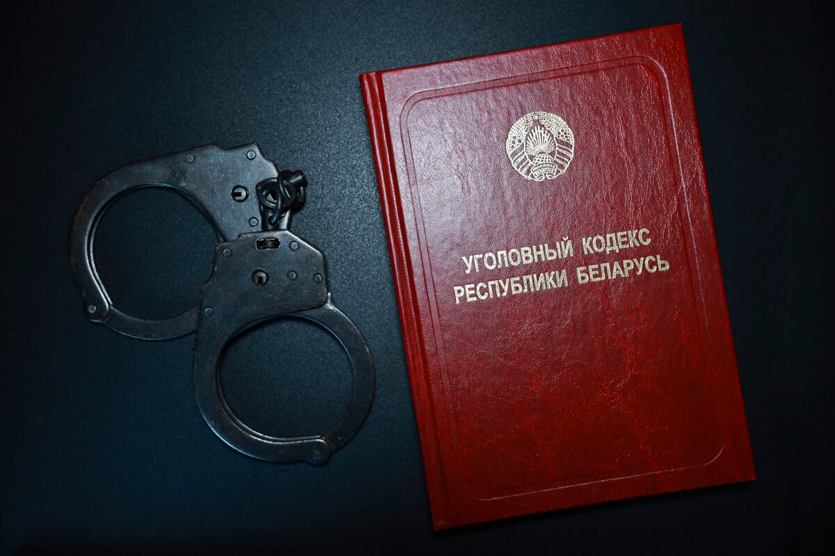 Житель Минска выращивал коноплю в квартире и на приусадебном участке — возбуждено уголовное дело