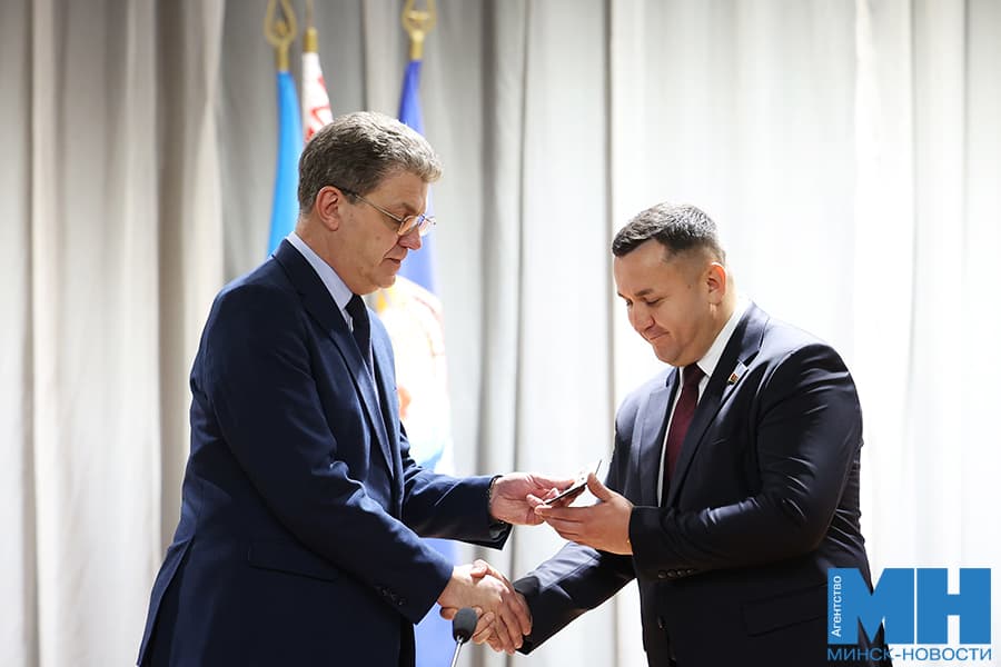 Владимир Кухарев представил нового главу администрации Первомайского района
