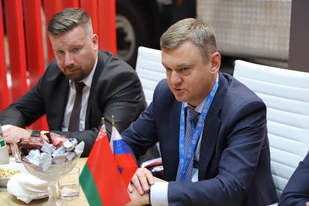 Вице-губернатор Санкт-Петербурга рассказал, сколько пассажирской техники МАЗ насчитывается в автопарке города