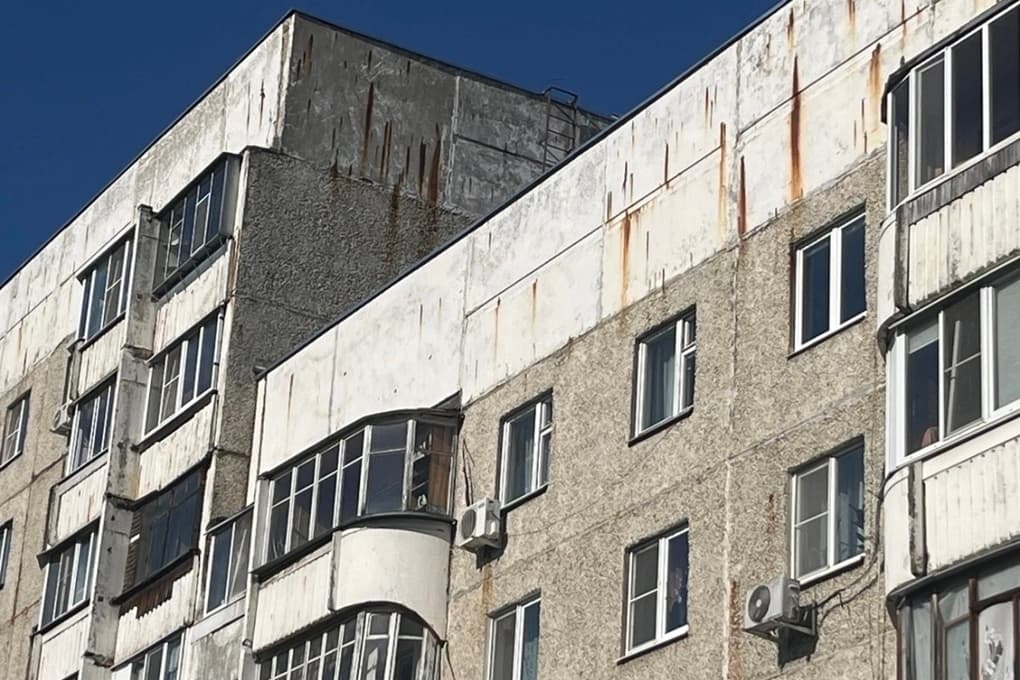 В Орле с улицы Ленина убрали незаконный торговый объект