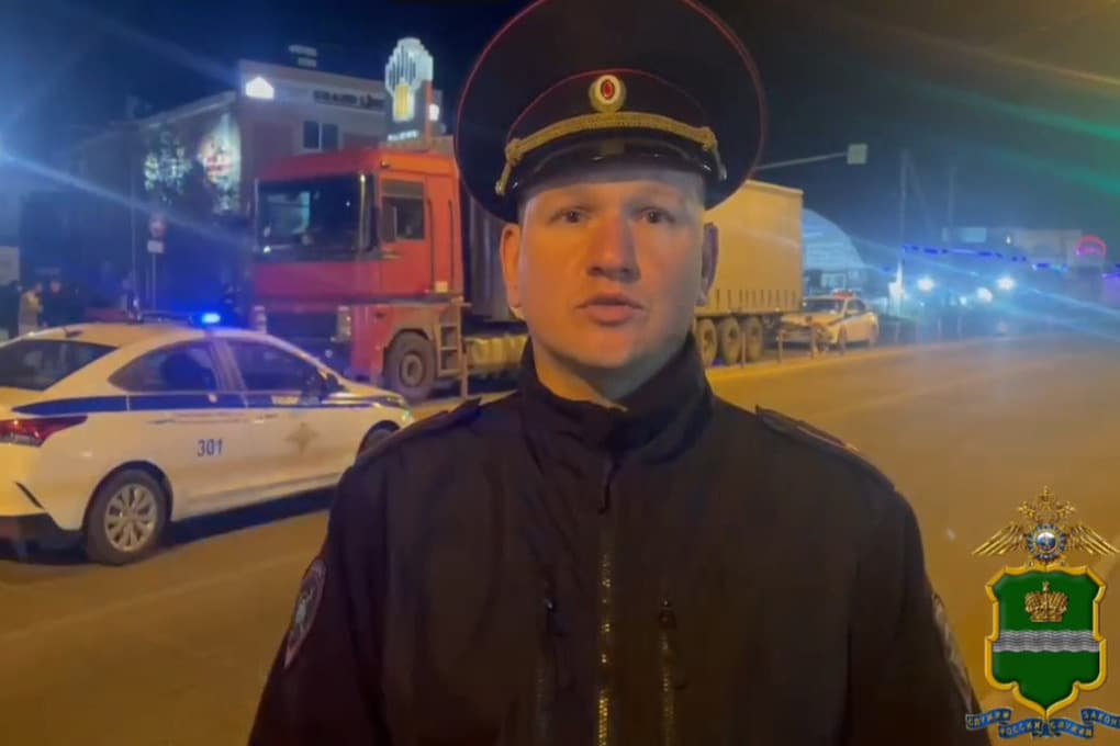 Человек погиб под колёсами большегруза в Калуге