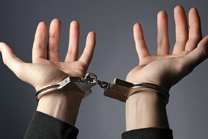 В Нижнем Новгороде задержали женщину за фиктивную прописку мигрантов