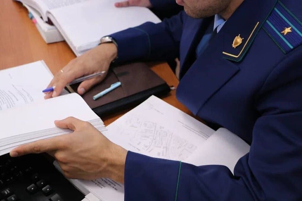 Заместитель прокурора Нижнесерогозского района провёл выездной приём граждан