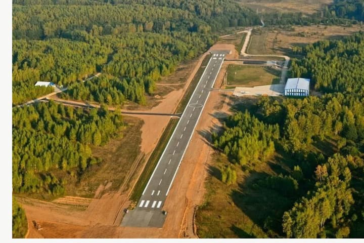 В Тульской области цена "уникальной аэродеревни" упала в два с лишним раза
