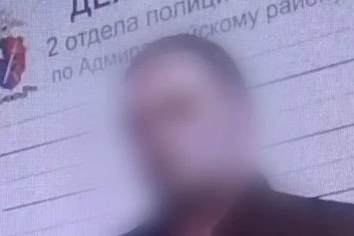 A drunken St. Petersburg resident decided to put on a show and shot from the apartment window