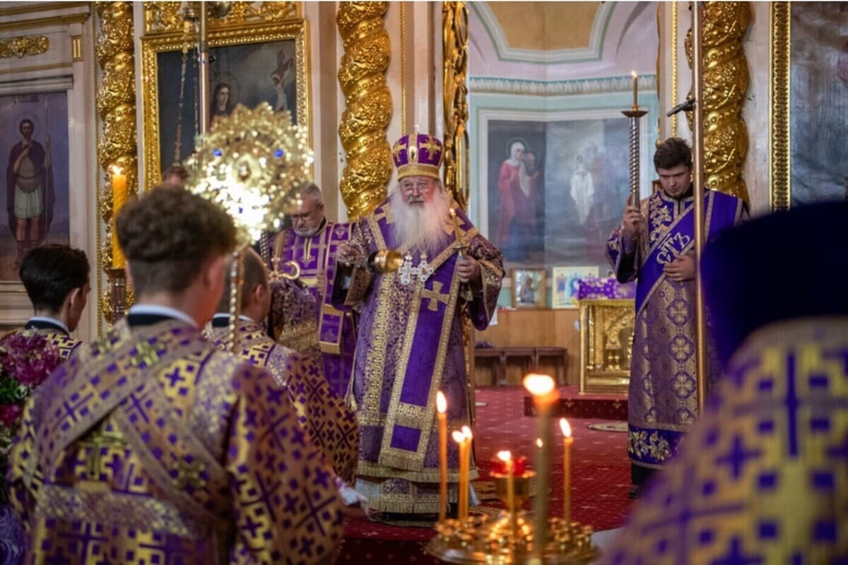 Всенощное бдение состоялось в Ахтырском кафедральном соборе Орла