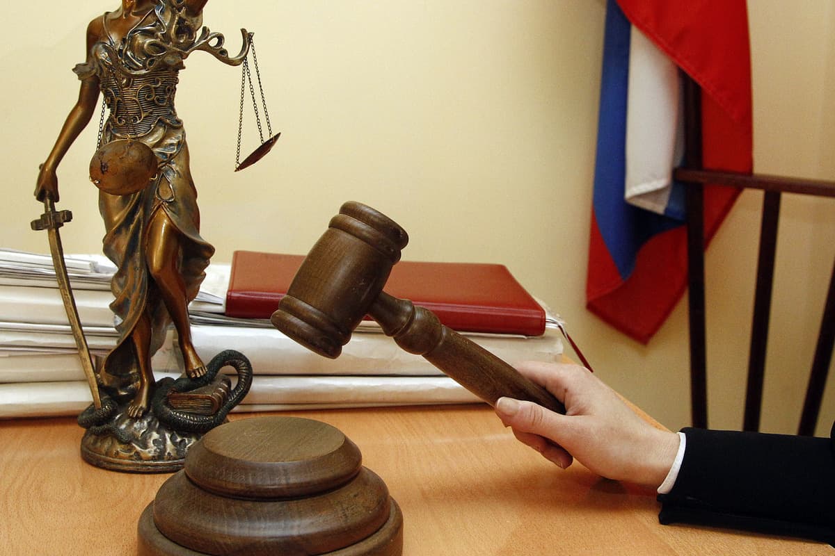 Россиянке прокололи легкое во время процедуры в салоне красоты