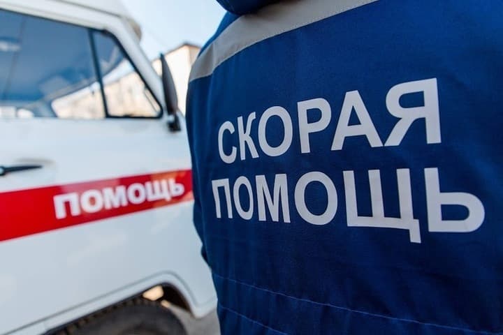 Два парня получили травмы в перевернувшейся под Волгоградом иномарке