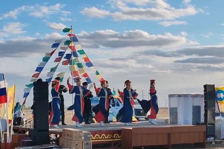 Le quartier Chernozemel de Kalmykia a célébré son 75e anniversaire
