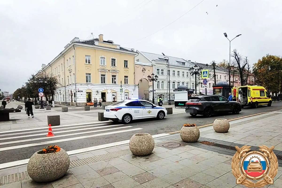 Female driver did not notice and hit a pedestrian in the center of Tver