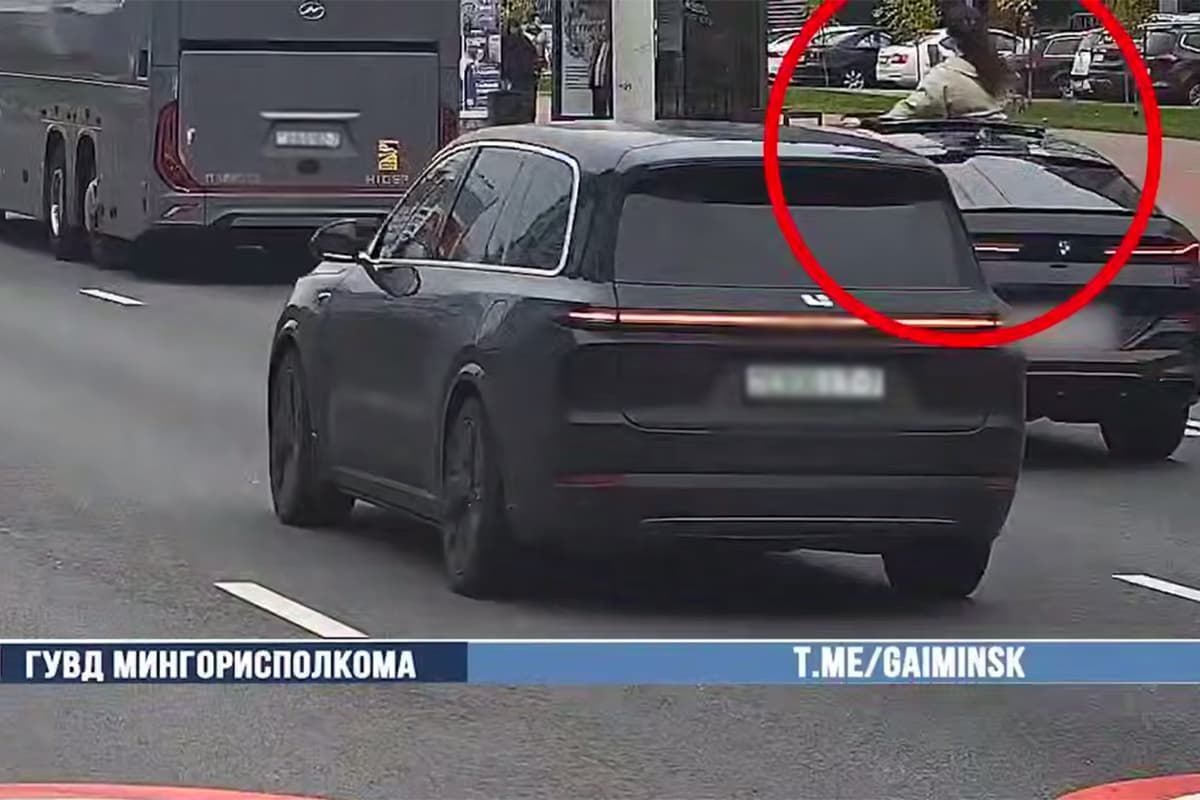 The spectacular trip failed: a BMW passenger filmed a video from the hatch, and the driver was fined