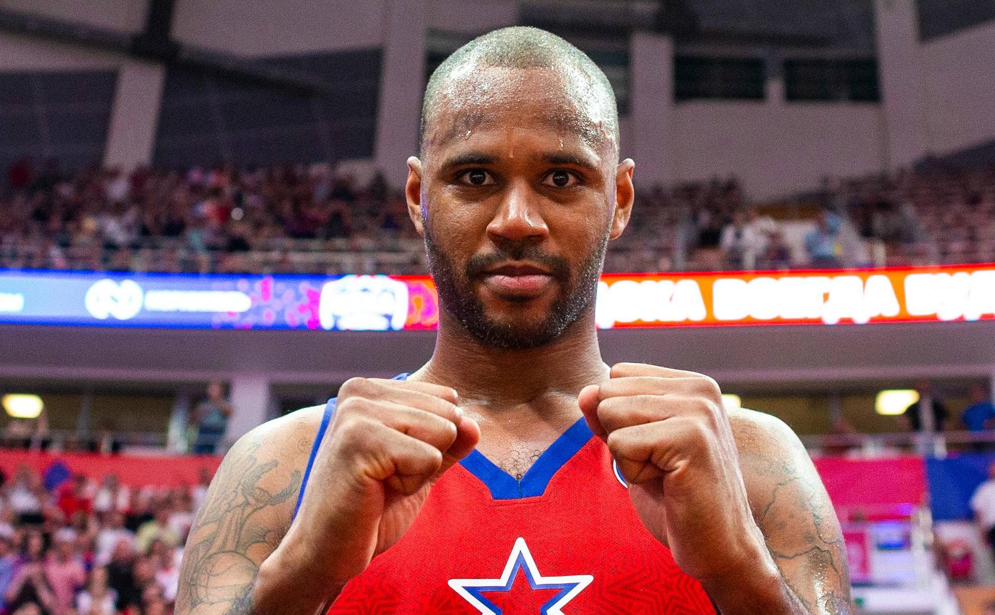 Basketball CSKA unterzeichnet einen Vertrag mit dem Gewinner der Weltmeisterschaft