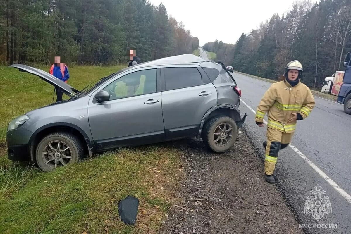 Camion et trois voitures en collision dans le district de Lejnevsky