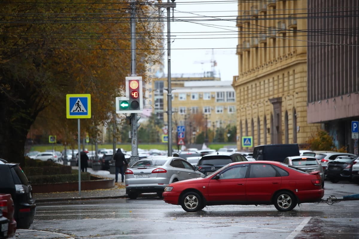 Volgograd drivers were reminded of the timing of the replacement of summer tires for winter
