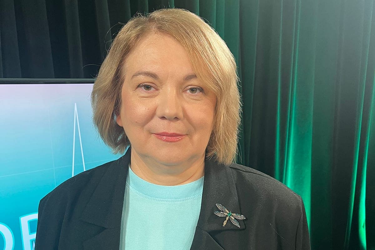 Rehabilitologist Irina Yakushik - about scoliosis, flat feet, teeth, bar and vitamin D