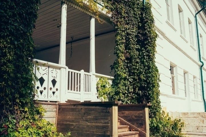 Tolstoy Museum will transport 45 thousand exhibits from Moscow to Yasnaya Polyana for 20 million