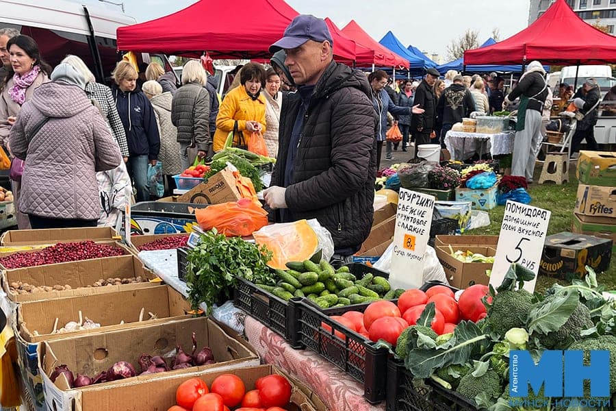 Potatoes by ruble, apples from 1.60 BYN: studied the range of the fair in the Frunze district
