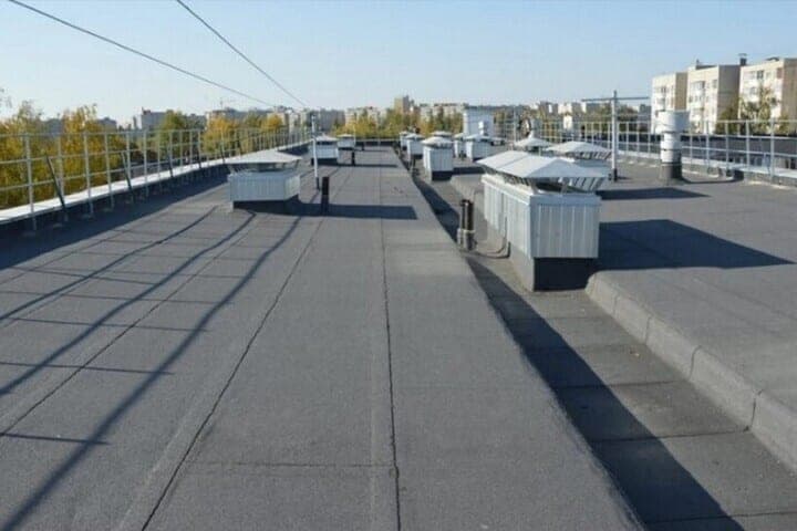 В девяти чебоксарских домах заменена кровля