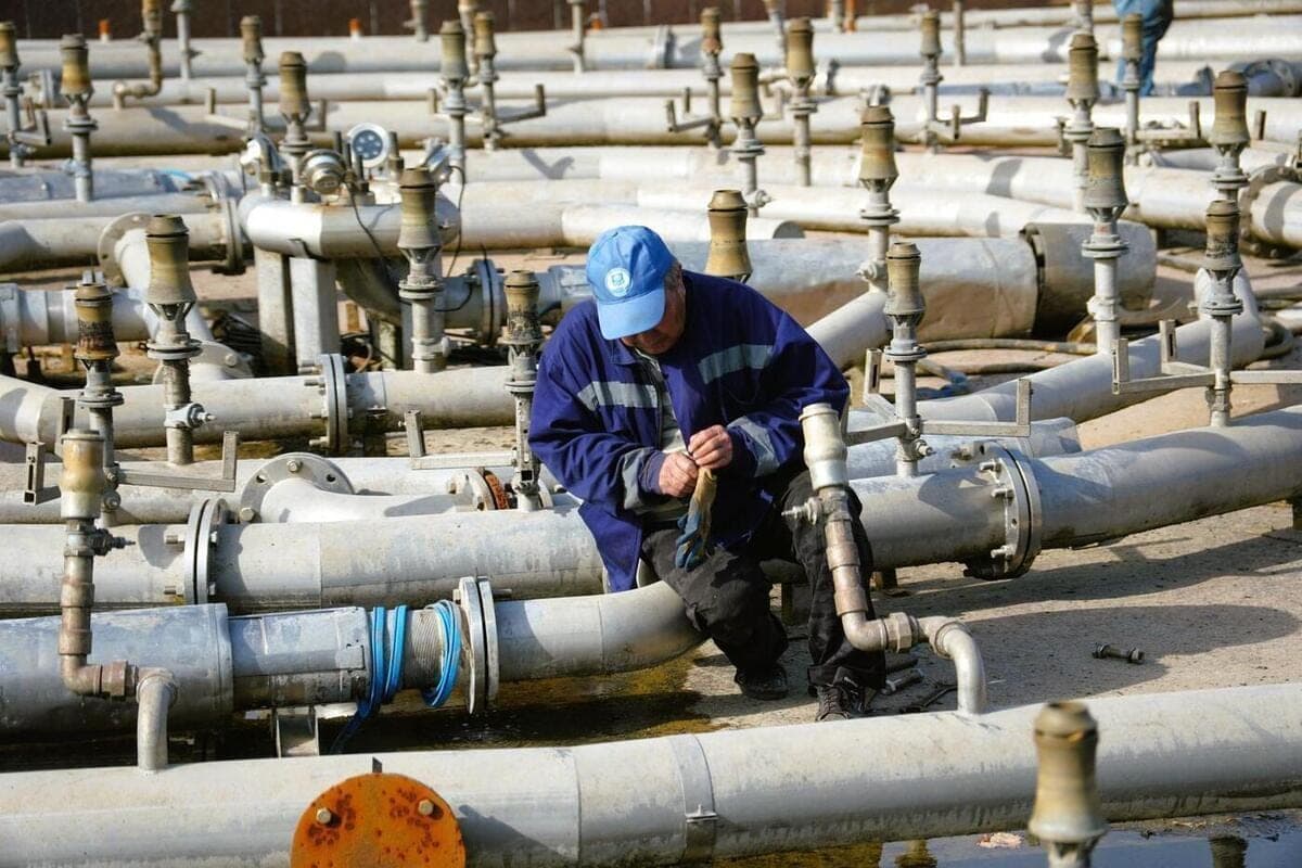В Астрахани начали отключать и разбирать городские фонтаны