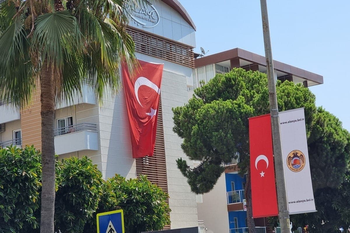 In Turkey, a tourist bus rammed a tow truck: 11 people died