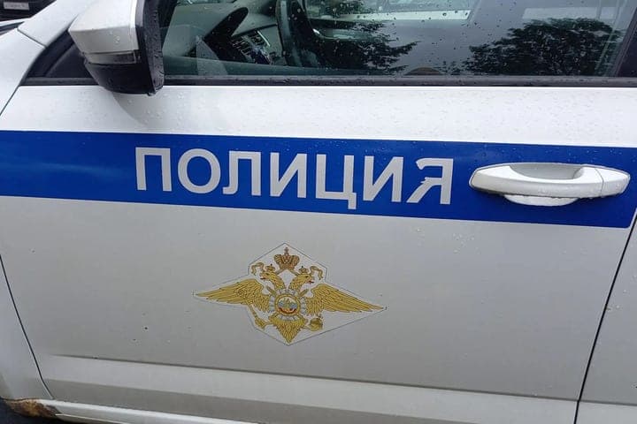 In the Russian region, a woman robbed a doctor for several months
