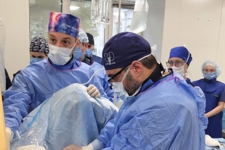 Doctors from Karelia have mastered an advanced technique for removing kidney stones under the guidance of a St. Petersburg specialist