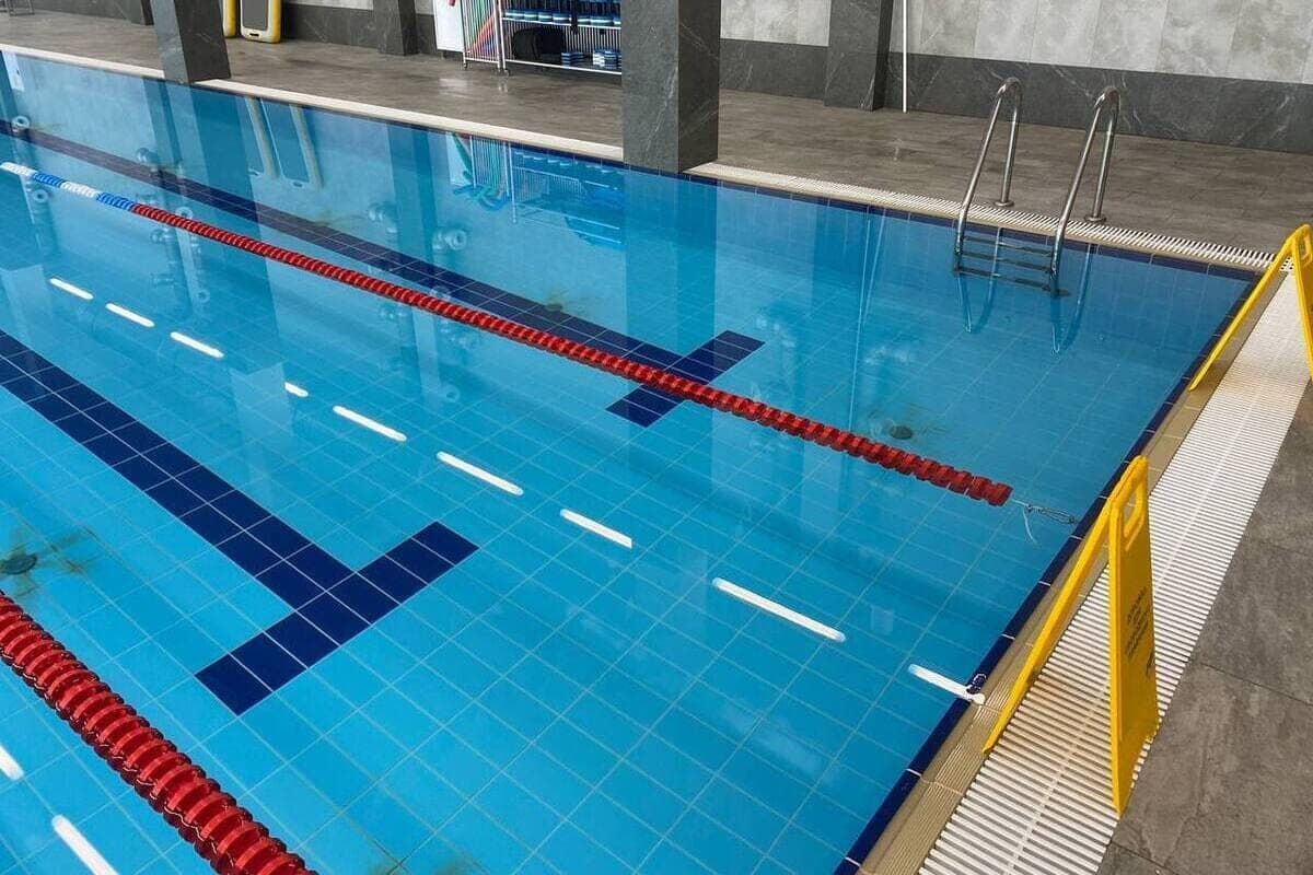 On the Kola tracks for the 6th time swimmers will enter competitions for the Day of National Unity