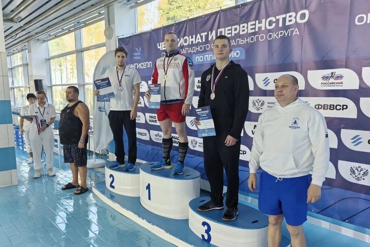 Карельские пловцы завоевали медали чемпионата и первенства СЗФО