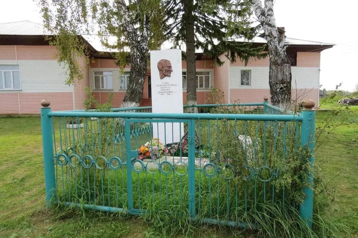 The grave of the hero of the Second World War Mikhail Volkov near Novosibirsk was assigned a security status