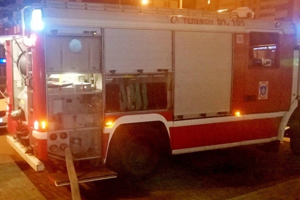 В Павловском районе Воронежской области в промзоне сгорел локомотив