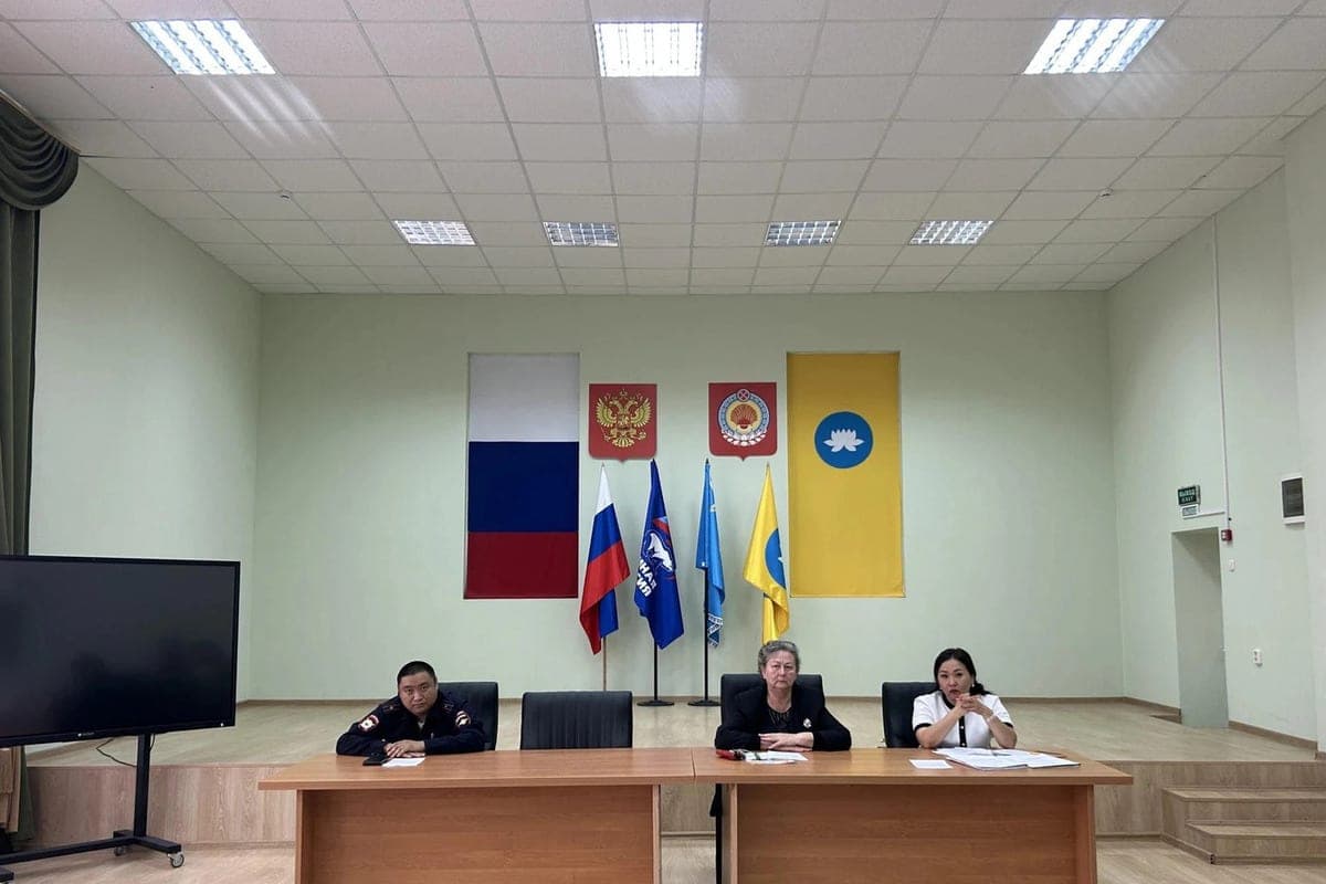 In the district center of Kalmykia considered the prevention of offenses among minors