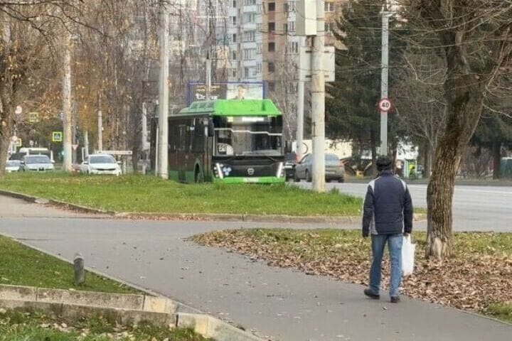 4 автобусных маршрута в Кирове изменят схему посадки пассажиров