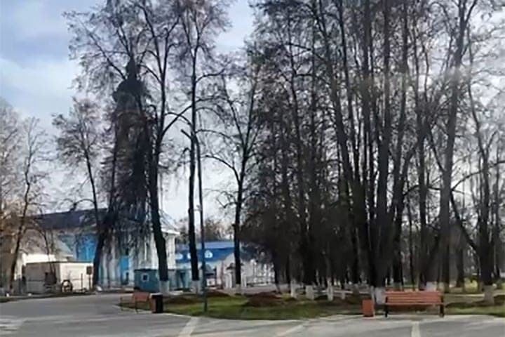 Людинов сменил облик за одно лето