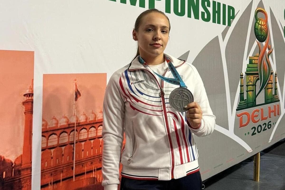 Спортсменка из Брянска завоевала серебро на чемпионате мира в Нью-Дели