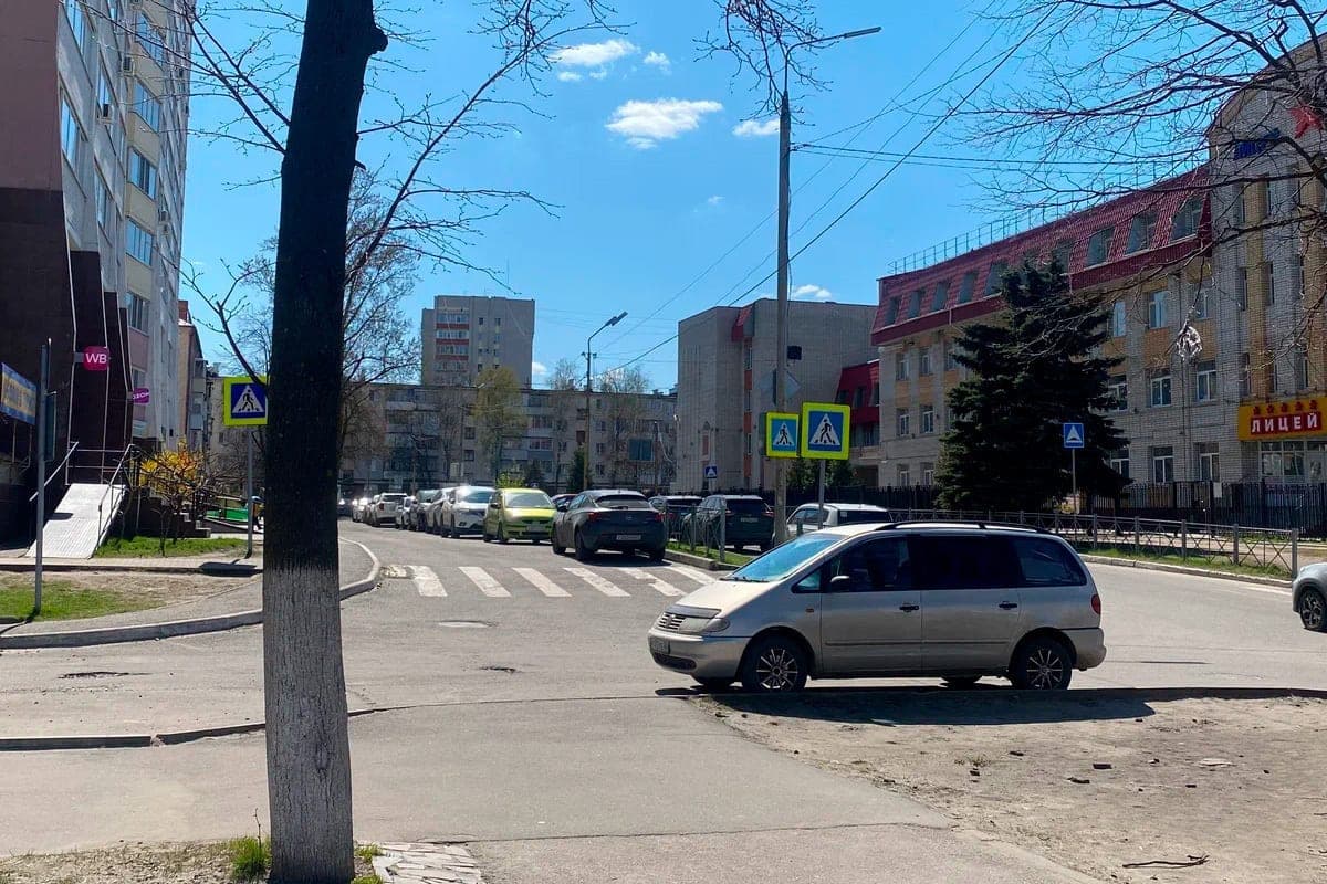 В Липецке на улице Вермишева ограничат движение из-за ремонта трамвайного переезда