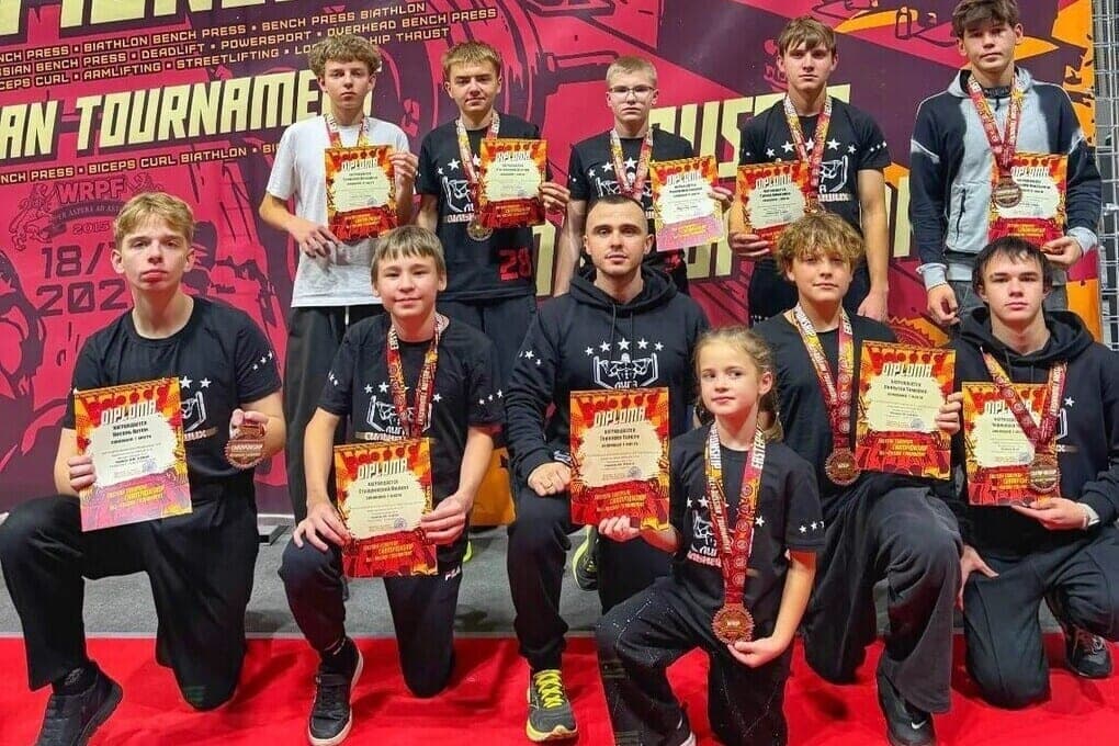 Serpukhov strongmen conquered the Open championship of Eastern Europe in powerlifting