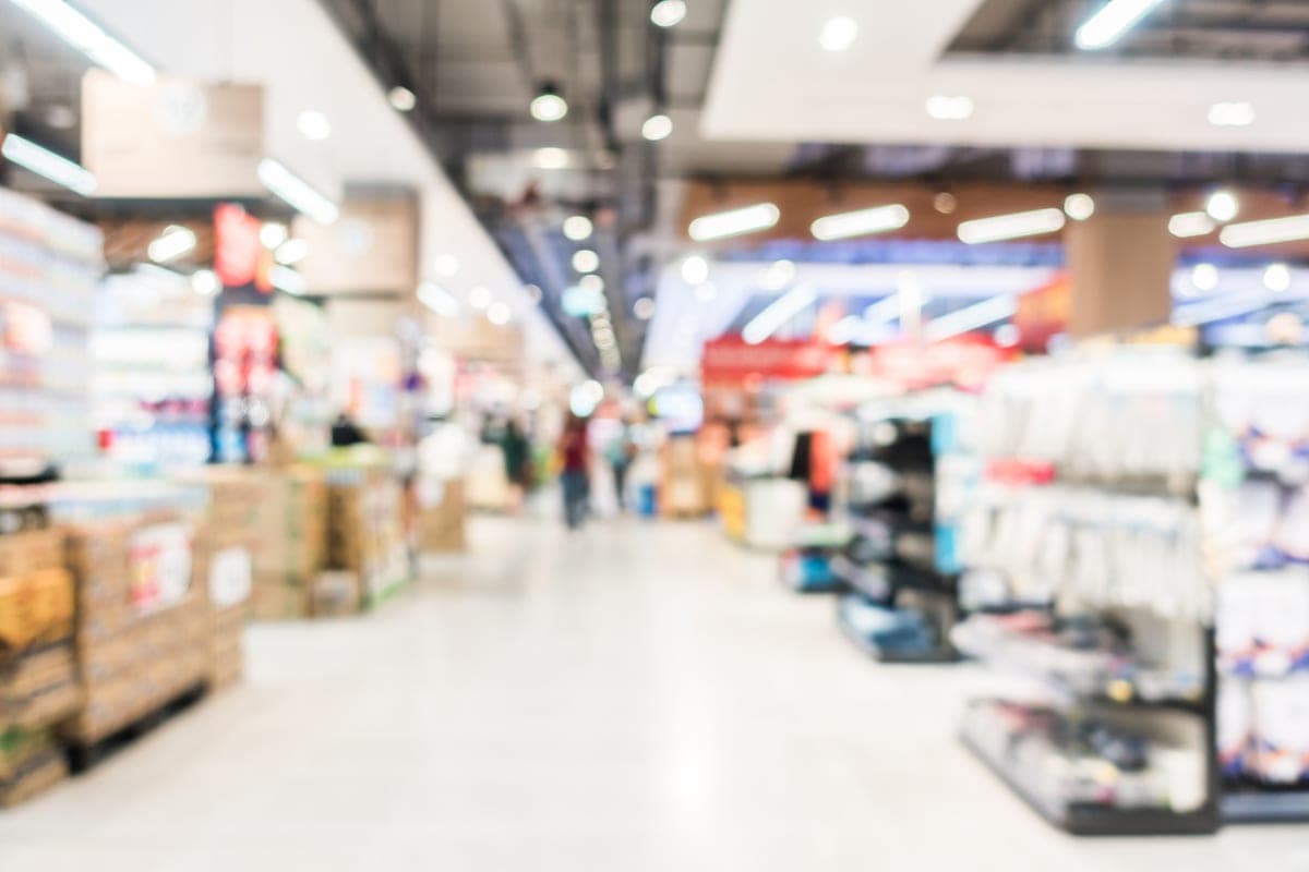 Fraudsters are preparing to cash in on autumn sales of clothes and shoes